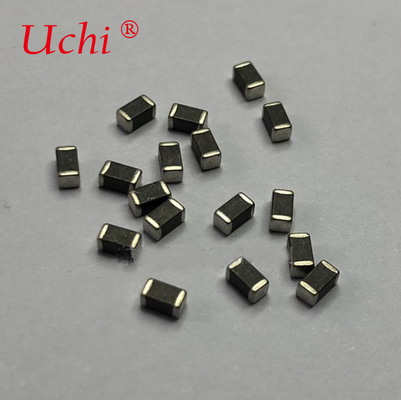 Anstiegs-mehrschichtige Chip Varistor Coated With Glass-Schicht BEWEGUNGEN CMS 1206 SMD
