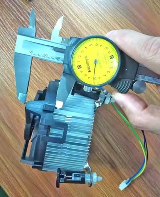 Ultra dünnes kleines Fahrwerk, spezieller Kühler, Universal-PC-Mutterplatten-CPU-Kühler