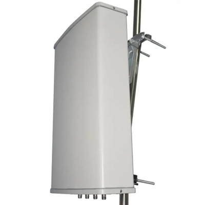 Antenne für die Kommunikation mit dem Basistationsbereich