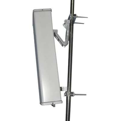 Antenne für die Kommunikation mit dem Basistationsbereich