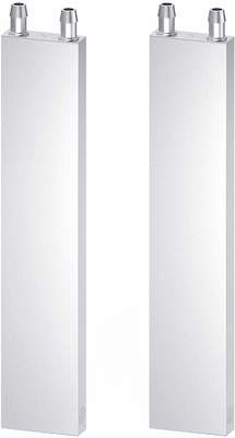 Ein Flüssigwasserkühler-Kühlersystem mit einem silbernen Wärmeabsorptionskopf Flüssigkühlkühler