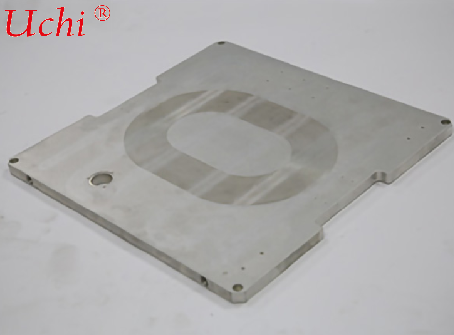 Flüssigkeitskühlplatte mit gebogenem integralem Kupferrohr und Aluminiumlegierungsbasis für leckagefreie Kühlung von Hochleistungsgeräten